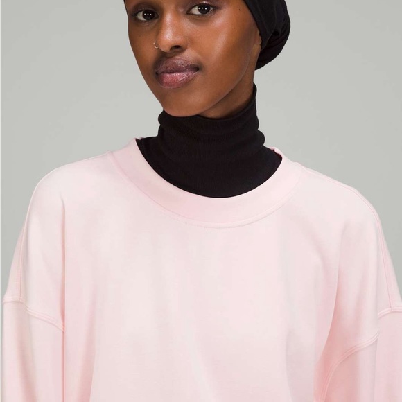 Lululemon Perfectly Oversized Cropped Crew *Softstreme Strawberry Milkshake sz 0 - Picture 2 of 5